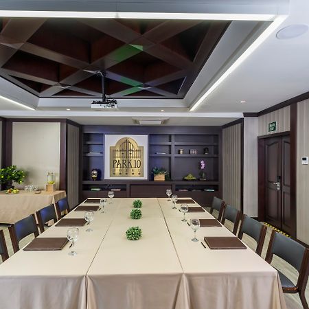 Hotel Park10 Medellín Dış mekan fotoğraf Meeting room