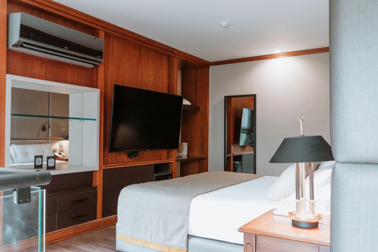 Hotel Park10 Medellín Dış mekan fotoğraf