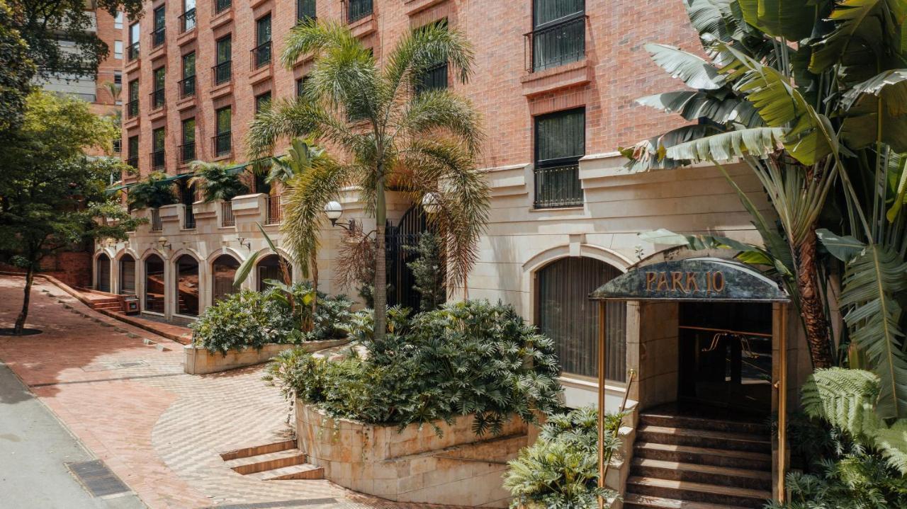 Hotel Park10 Medellín Dış mekan fotoğraf The entrance to the hotel